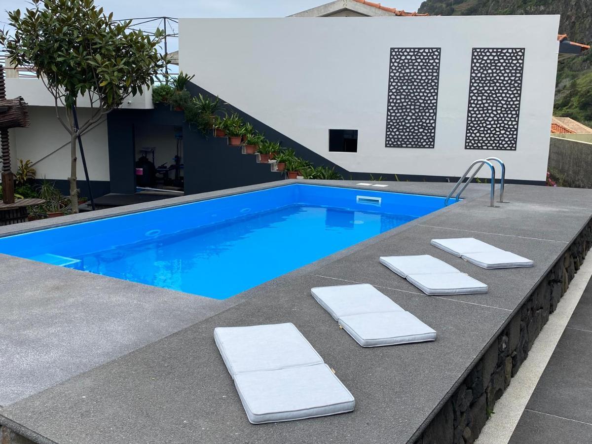 Cottage Quinze, Contemporary Designed Cottage With Swimming Pool 폰타델가다 외부 사진